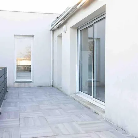 La Grande Croisee Exterieur Et